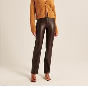 Abercrombie 90s Straight Ultra High Rise Brown Faux Leather
